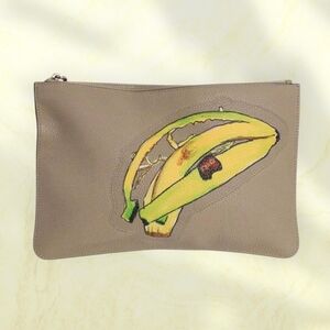 FENDI Banana Flat Leather Clutch Pouch Bag 2018